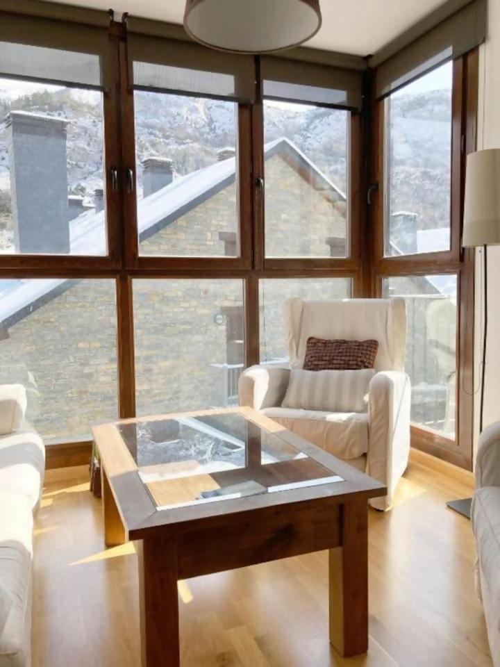 Apartamento Tarmanones Escarrilla Exteriér fotografie